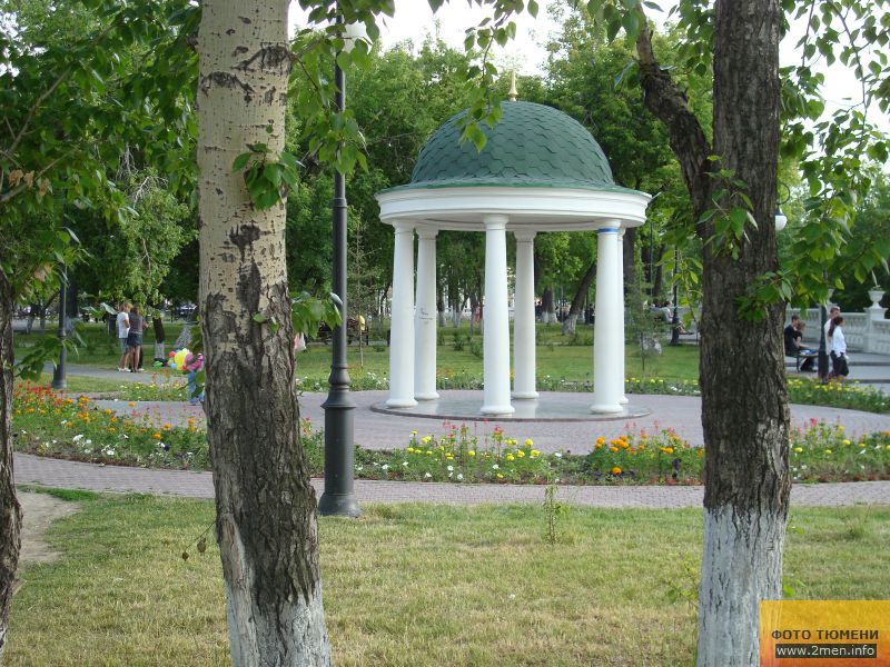 Фото александровский сад в тюмени