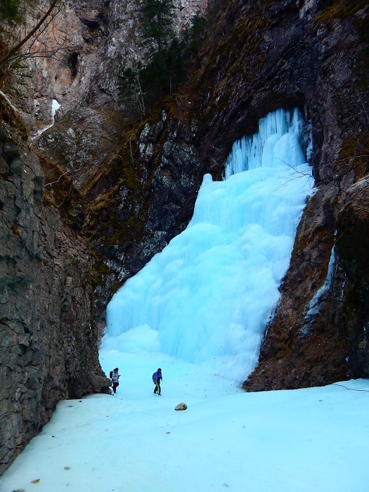 Чёрный шаман водопад Приморский