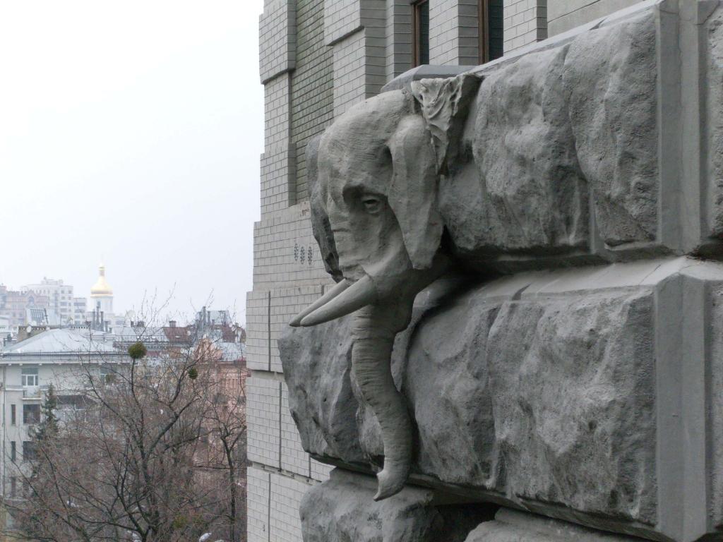 Александрийский спуск Киев